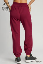 Load image into Gallery viewer, Umgee Luxe On the Go Jogger-Mahogany