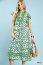Load image into Gallery viewer, Umgee Two Tone Abstract Print Midi Dress-- Green