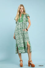 Load image into Gallery viewer, Umgee Two Tone Abstract Print Midi Dress-- Green