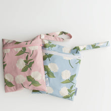 Load image into Gallery viewer, The Grayson Long Sleeve Bib - Hydrangeas