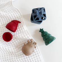 Load image into Gallery viewer, Holly Jolly Bath Toys