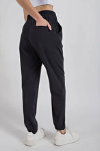 Load image into Gallery viewer, Crinkle Woven Straight Joggers