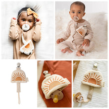 Load image into Gallery viewer, Itzy Ritzy Soothe & Store Paci Clip - Sun