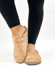 Load image into Gallery viewer, Corkys - One For The Books - Camel