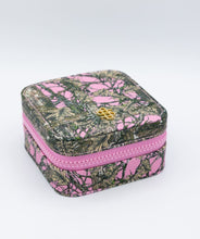 Load image into Gallery viewer, Simply Southern Jewelry Case