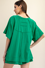 Load image into Gallery viewer, Rae Mode Slub Knit Short Sleeve Top--Kelly Green
