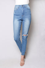 Load image into Gallery viewer, Women&#39;s High Waist Light Wash Skinny Jeans
