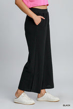 Load image into Gallery viewer, Umgee Black Textured Knit Pant
