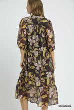 Load image into Gallery viewer, Umgee Plus Brown Floral Midi Dress
