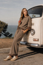 Load image into Gallery viewer, Umgee Cloud Knit Pant--Coco Brown

