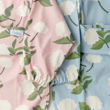 Load image into Gallery viewer, The Grayson Long Sleeve Bib - Hydrangeas
