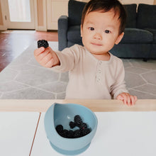 Load image into Gallery viewer, Easy Scoop Suction Bowl
