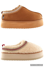 Load image into Gallery viewer, Simply Southern Platform Slipper Shoe
