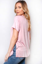 Load image into Gallery viewer, Women&#39;s Short Sleeve Round Neck Side Slit Top - Rose
