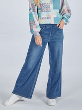 Load image into Gallery viewer, KATE--Simply Southern Pull On Flare Jean
