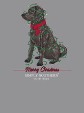 Load image into Gallery viewer, Simply Southern Men&#39;s Long Sleeve T-Shirt--Merry Lab--Heather Charcoal
