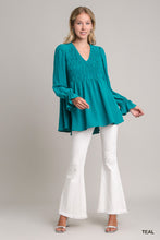 Load image into Gallery viewer, Umgee Teal Flowy Top
