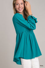 Load image into Gallery viewer, Umgee Teal Flowy Top
