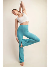 Load image into Gallery viewer, Rae Mode Flared Yoga Pants
