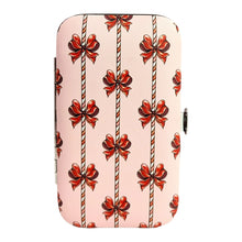 Load image into Gallery viewer, Simply Southern Holiday Pattern Grooming/Manicure Kit
