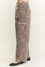 Load image into Gallery viewer, Animal Leopard Wide Leg Pants - Mocha
