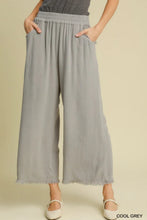 Load image into Gallery viewer, Umgee Linen Blend-Wide Leg Pant with Elastic Waist, Pockets, and Frayed Hem
