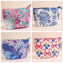 Load image into Gallery viewer, Simply Southern Seaside Pouch
