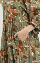 Load image into Gallery viewer, UMGEE Mix Abstract Print Tiered Boho Midi Dress Bown Mix
