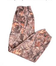 Load image into Gallery viewer, Simply Southern
Men&#39;s Camo Sweatpants
