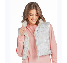 Load image into Gallery viewer, Simply Southern Puffer Vest - White Camo
