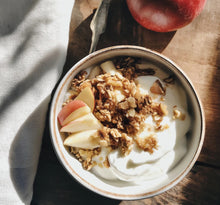 Load image into Gallery viewer, Skinny Mixes Sugar Free Apple Crisp Syrup
