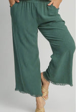 Load image into Gallery viewer, Umgee Linen Blend-Wide Leg Pant with Elastic Waist, Pockets, and Frayed Hem
