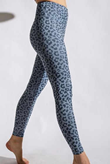 BUTTER SOFT LEOPARD CHINTZ FULL LENGTH LEGGINGS **available in plus**