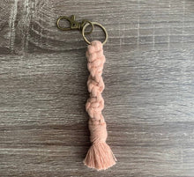 Load image into Gallery viewer, Macrame Keychain
